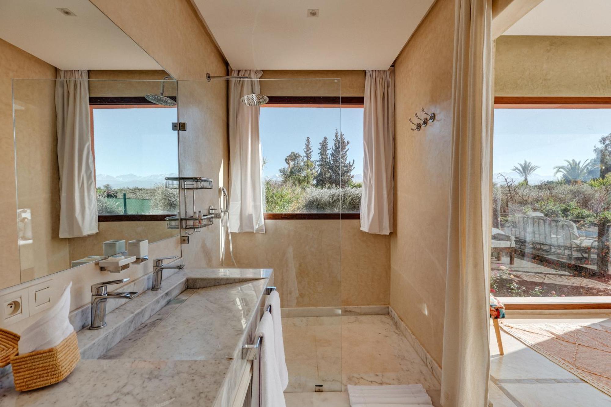 Les Roses By La Siredrah Hotel Ait Bou Zguia ภายนอก รูปภาพ